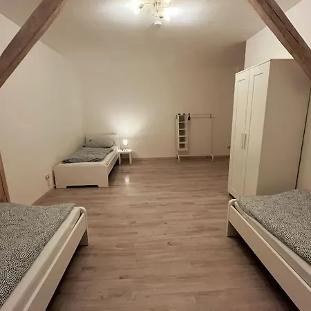 Ubernachtungsunterkunft *